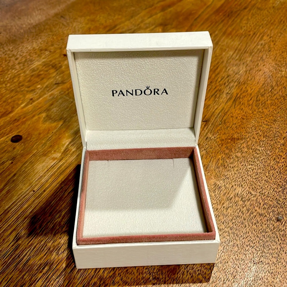 Pandora box (empty)